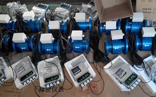 化工管道流量計分體式產品圖